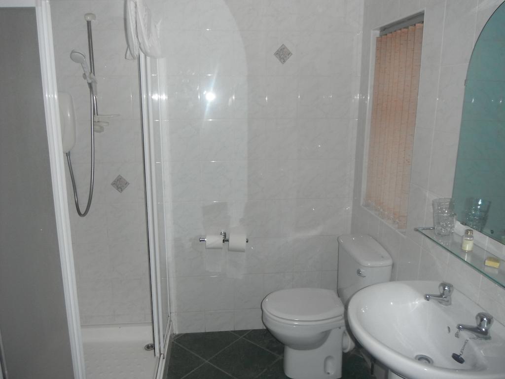5 Corners Guest Inn Ballyclare Quarto foto